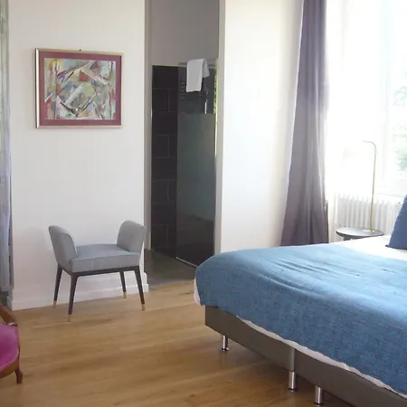 بيت ضيافة Villa Marambat 4*