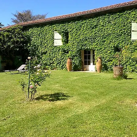 בית הארחה Villa Marambat Marambat
