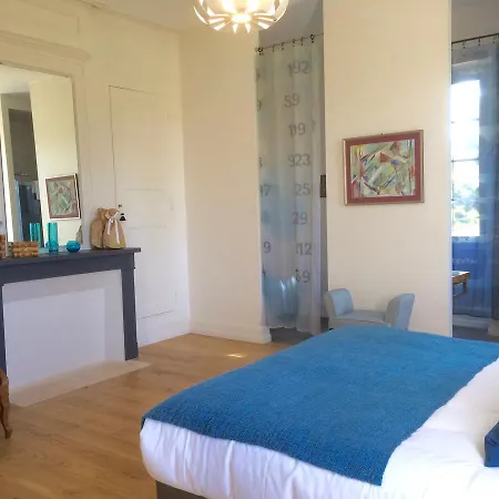 בית הארחה Villa Marambat Marambat